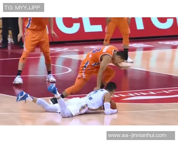 文班遭遇严密防守全场表现低迷仅得9分6失误难助球队取胜