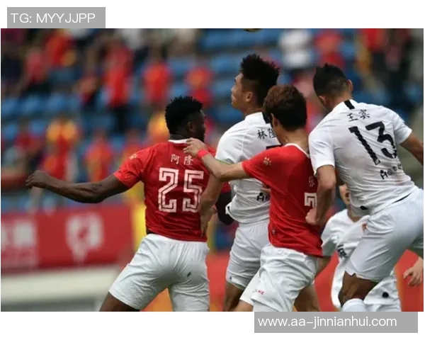 猛龙主场灯光闪烁引发混乱开赛仅40秒便暂停比赛