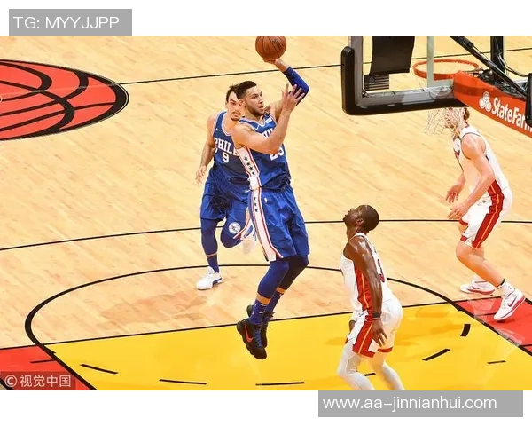 比尔西蒙斯盛赞埃奇库姆与马克西是76人未来希望前者如同05年韦德