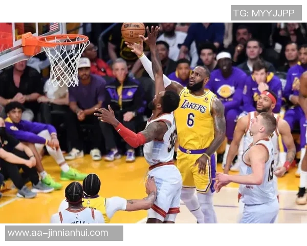 张佳玮分析火箭队阵容调整谢泼德加盟助力球队实现合理胜利