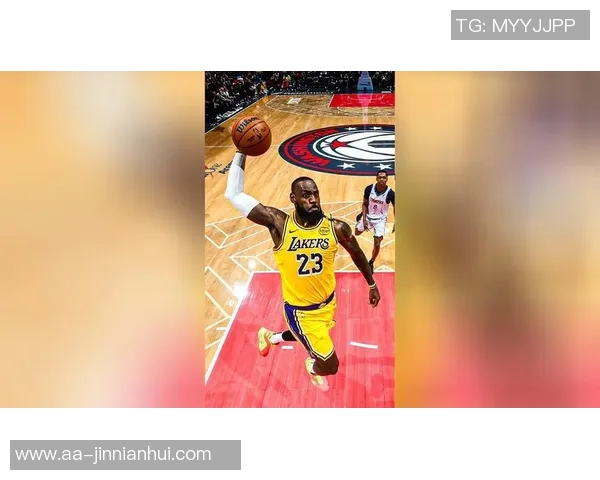 夸梅赞詹姆斯精彩表现十步上篮得分展现历史得分王的优雅风采