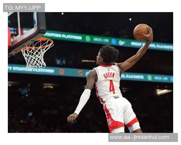 杰伦布朗首节表现平平仅得3分4篮板球队正负值为3状态需提升