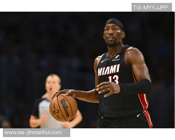 阿德巴约谈韦尔投篮稳定性对球队进攻的积极影响与空间创造能力