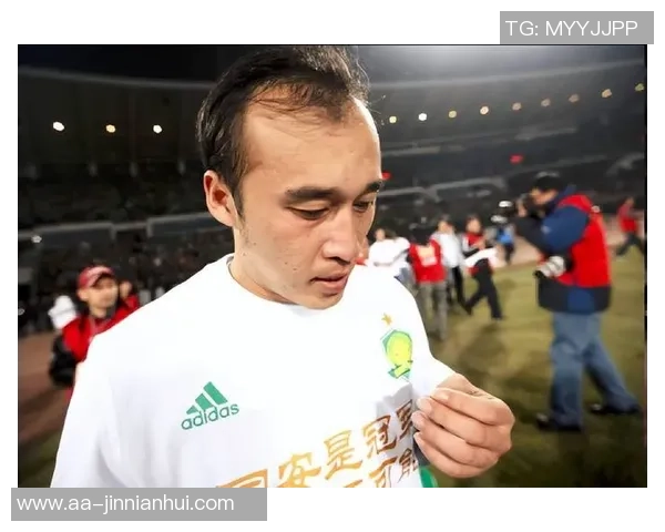 国安队明天下午适应场地训练拉米罗与塞鸟将出席新闻发布会